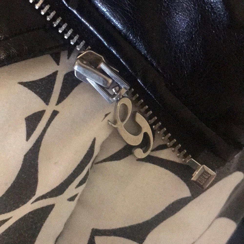 Black leather jacket - Picture 4 of 5